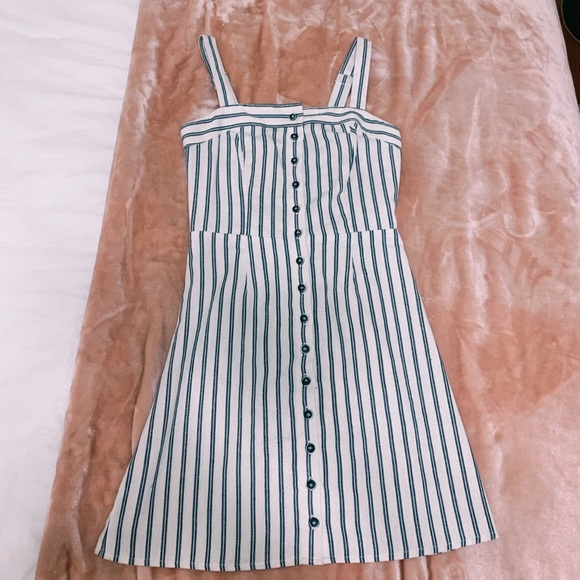 Mini dress! - Picture 2 of 7